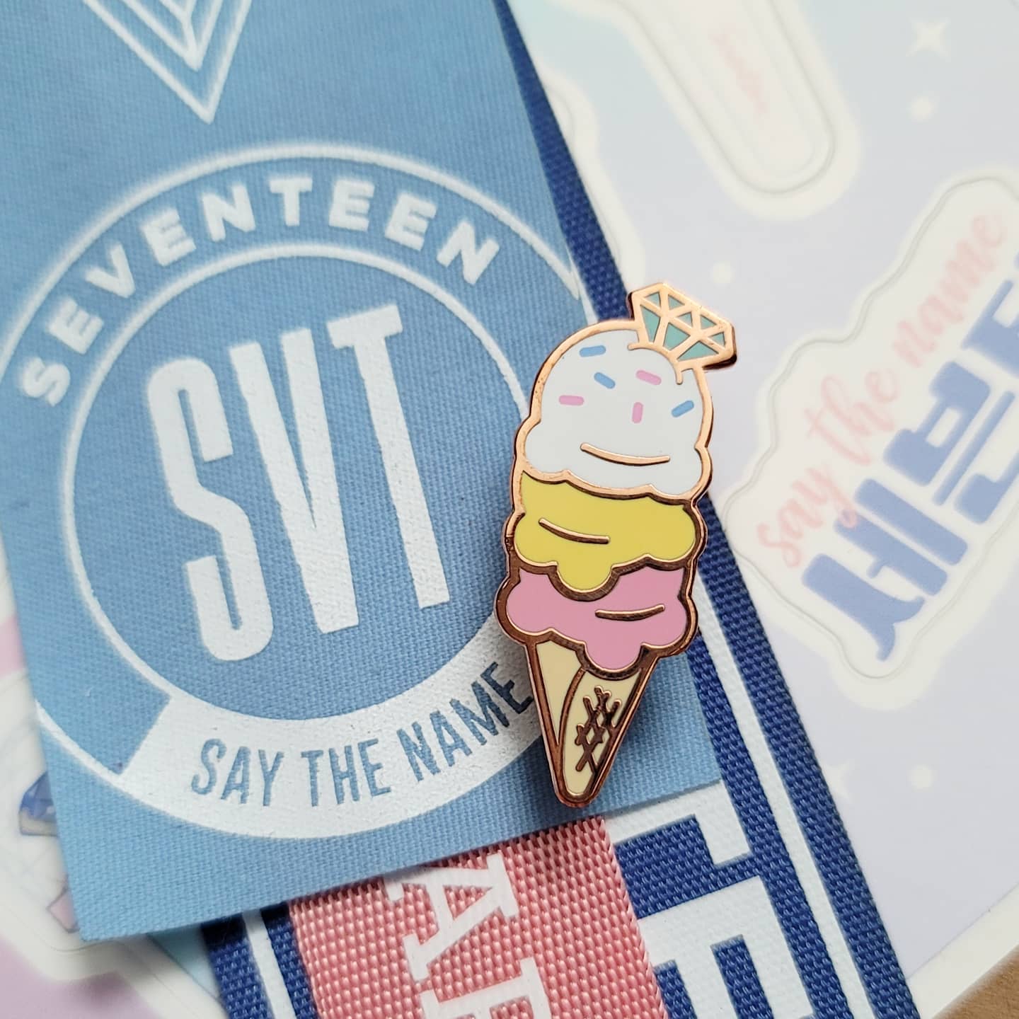 ジョンハン ワッペン セット エッジコン セザネ svt ジョンハン ワッペン セット エッジコン セザネ svt - メルカリ